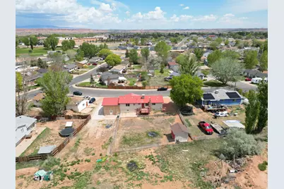 85 N Wendell Ln, Roosevelt, UT 84066 - Photo 4