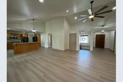 301 N Balsam Way, Price, UT 84501 - Photo 6