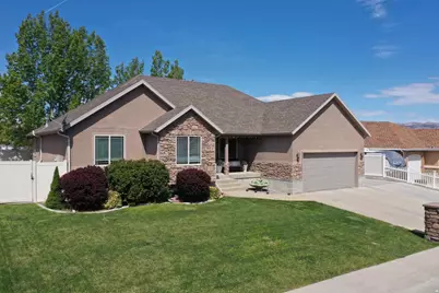 301 N Balsam Way, Price, UT 84501 - Photo 2