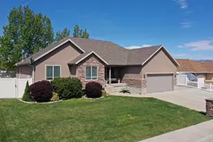 301 N Balsam Wy, Price, UT 84501 - Photo 2