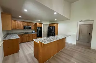 301 N Balsam Wy, Price, UT 84501 - Photo 10