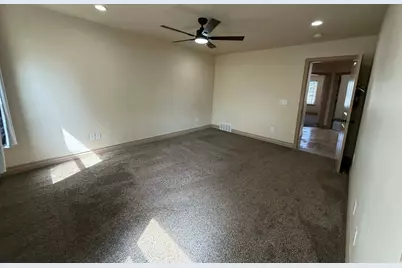 301 N Balsam Way, Price, UT 84501 - Photo 18