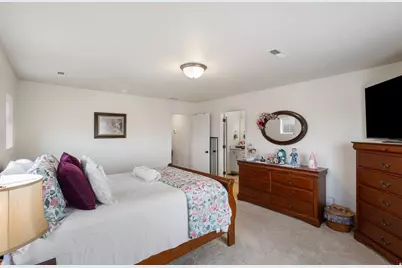 4423 E Longleaf Ln, Eagle Mountain, UT 84005 - Photo 12