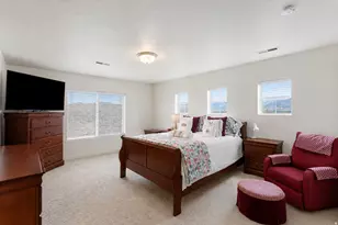 4423 E Longleaf Ln, Eagle Mountain, UT 84005 - Photo 10