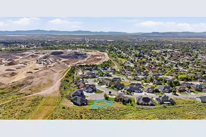 1329 E Kaylynne Cir, Brigham City, UT 84302 - Photo 4