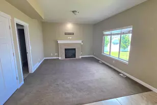 838 W Freedom Point Way, Bluffdale, UT 84065 - Photo 4