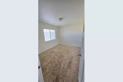 838 W Freedom Point Way, Bluffdale, UT 84065 - Photo 12