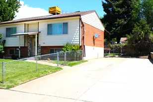5202 S 2675 W, Roy, UT 84067 - Photo 2
