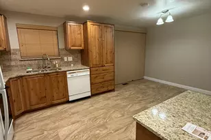 5202 S 2675 W, Roy, UT 84067 - Photo 10