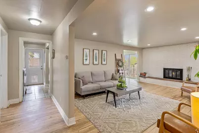 6075 S 2125 W, Roy, UT 84067 - Photo 8