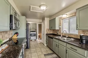 6075 S 2125 W, Roy, UT 84067 - Photo 4