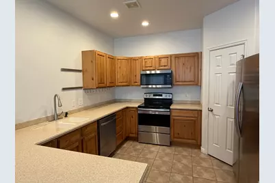 11722 S Sun Tea Way, South Jordan, UT 84009 - Photo 2