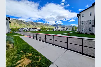 139 E 550 N #202B, Providence, UT 84332 - Photo 2