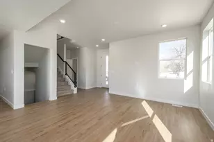 227 W Waterstone Circle, Murray, UT 84107 - Photo 10