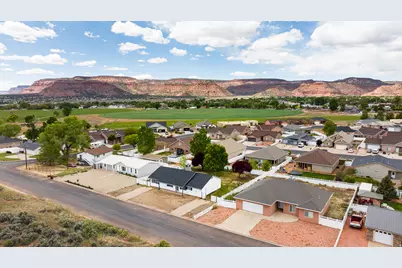 624 S Hillside Dr, Kanab, UT 84741 - Photo 34