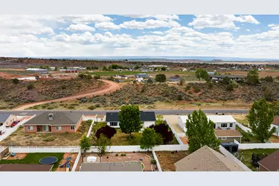 624 S Hillside Dr, Kanab, UT 84741 - Photo 30