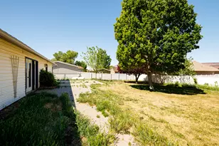 624 S Hillside Dr, Kanab, UT 84741 - Photo 28