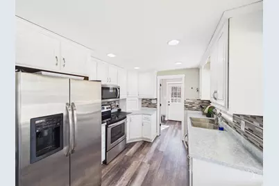 215 W 700 N, Clearfield, UT 84015 - Photo 6