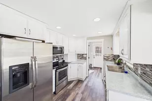 215 W 700 N, Clearfield, UT 84015 - Photo 6