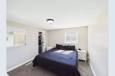 215 W 700 N, Clearfield, UT 84015 - Photo 10