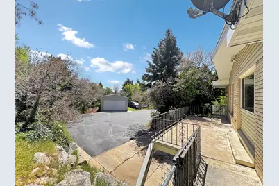 2342 E Combe Rd S, Uintah, UT 84403 - Photo 38
