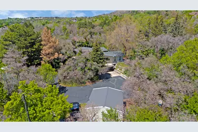 2342 E Combe Rd S, Uintah, UT 84403 - Photo 48