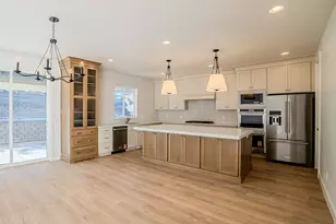 7177 W Moorepark Pl S, West Jordan, UT 84081 - Photo 10