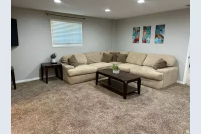 9926 S Lannae Dr, Sandy, UT 84094 - Photo 30