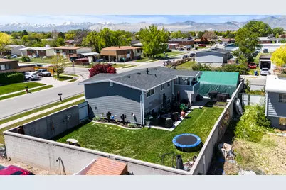 3712 W 7910 S, West Jordan, UT 84088 - Photo 32