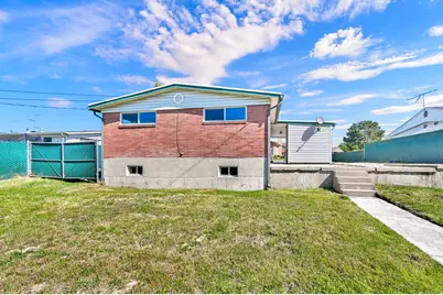 31 W Gordon Ave, Layton, UT 84041 - Photo 32