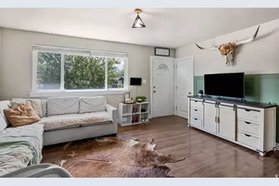 660 N 420 W, Lehi, UT 84043 - Photo 12