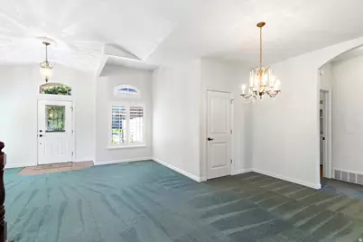 679 Edgewood Dr, North Salt Lake, UT 84054 - Photo 4