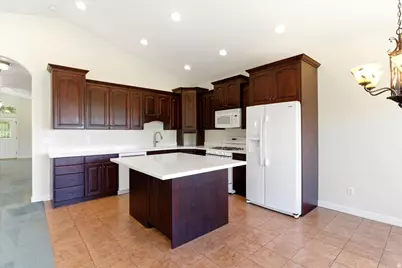 679 Edgewood Dr, North Salt Lake, UT 84054 - Photo 10