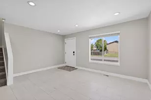 263 W 1675 N, Layton, UT 84041 - Photo 10
