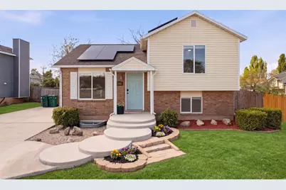 263 W 1675 N, Layton, UT 84041 - Photo 2