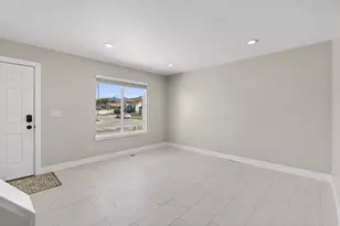 263 W 1675 N, Layton, UT 84041 - Photo 8