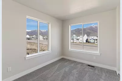 3122 N 1675 E, Layton, UT 84040 - Photo 14