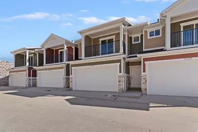 3122 N 1675 E, Layton, UT 84040 - Photo 2