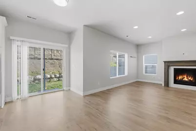 2182 W Northridge Dr N #14, Lehi, UT 84043 - Photo 10