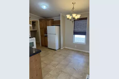 526 N 1350 W #204, Clearfield, UT 84015 - Photo 4