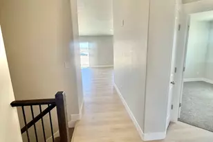 2338 E Sego Liliy Dr, Eagle Mountain, UT 84005 - Photo 14