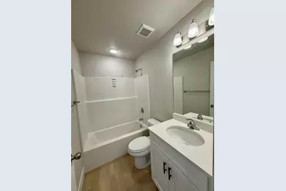2338 E Sego Liliy Dr, Eagle Mountain, UT 84005 - Photo 10