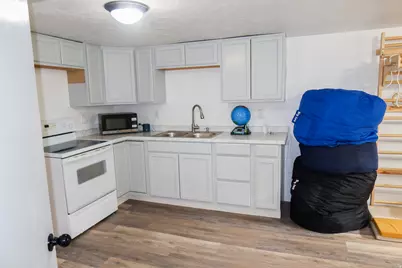 137 W 100 S, Spanish Fork, UT 84660 - Photo 14