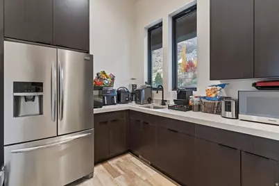 1766 View Ct, Fruit Heights, UT 84037 - Photo 12