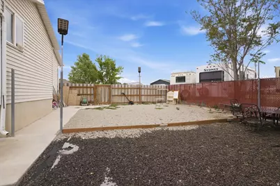 5174 W Natalie Ct, West Valley, UT 84120 - Photo 24
