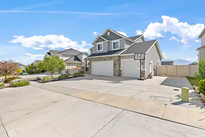 2866 S Kollman Ln, Saratoga Springs, UT 84045 - Photo 4