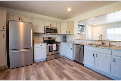 724 W Center St, Orem, UT 84057 - Photo 8