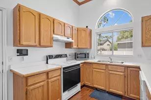 418 W 1010 N, Orem, UT 84057 - Photo 10