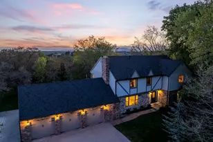 6069 S 2900 E, Uintah, UT 84403 - Photo 2