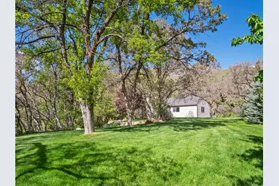6069 S 2900 E, Uintah, UT 84403 - Photo 90